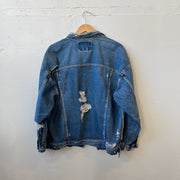 Size L | AE Distressed Jean Jacket