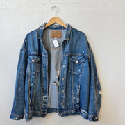 Size L | AE Distressed Jean Jacket