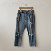 SIZE 10 | Distressed Jeans