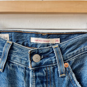 Size 0/25 | Levi’s Straight Jeans