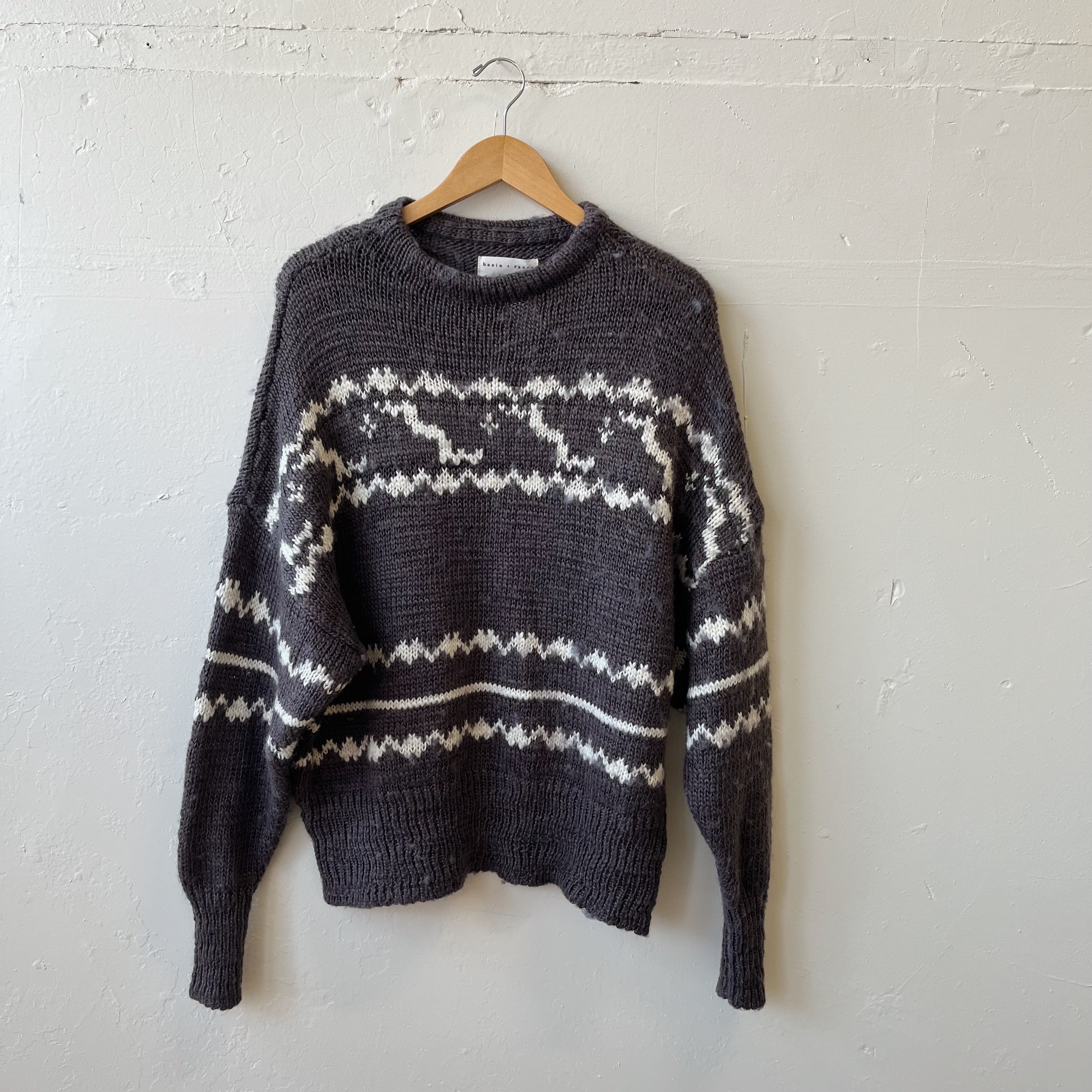 Size XL | Gray Patterned Sweater