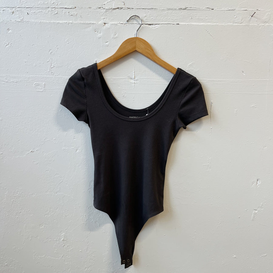 Size XS | AE Gray Ribbed Bodysuit