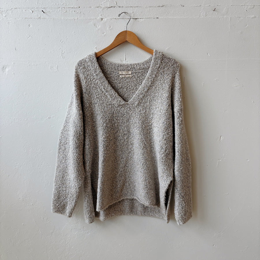 SIZE M | UO Sweater