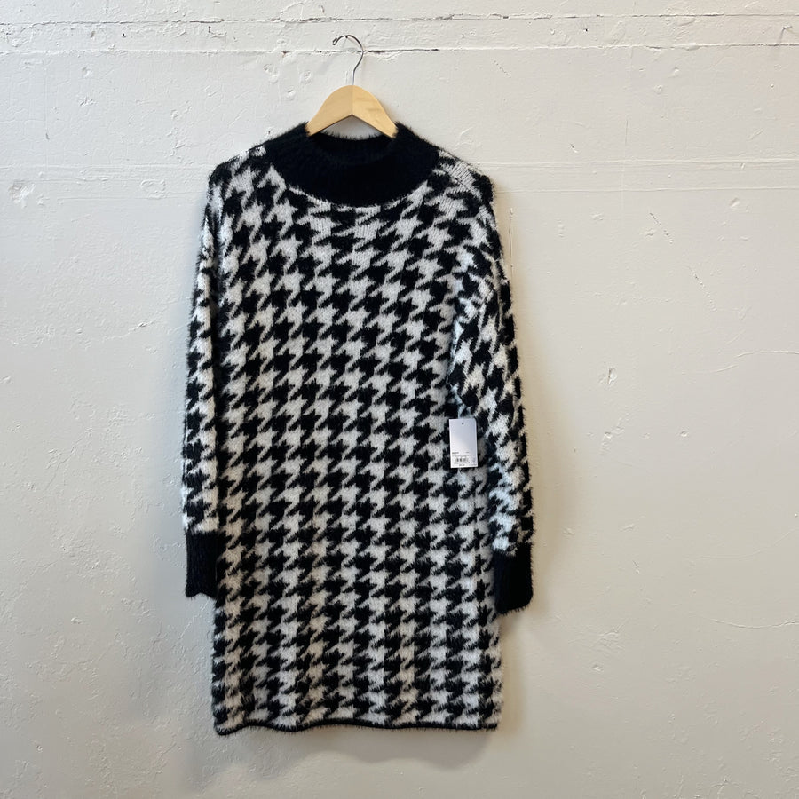 Size L | Patterned Sweater Dress