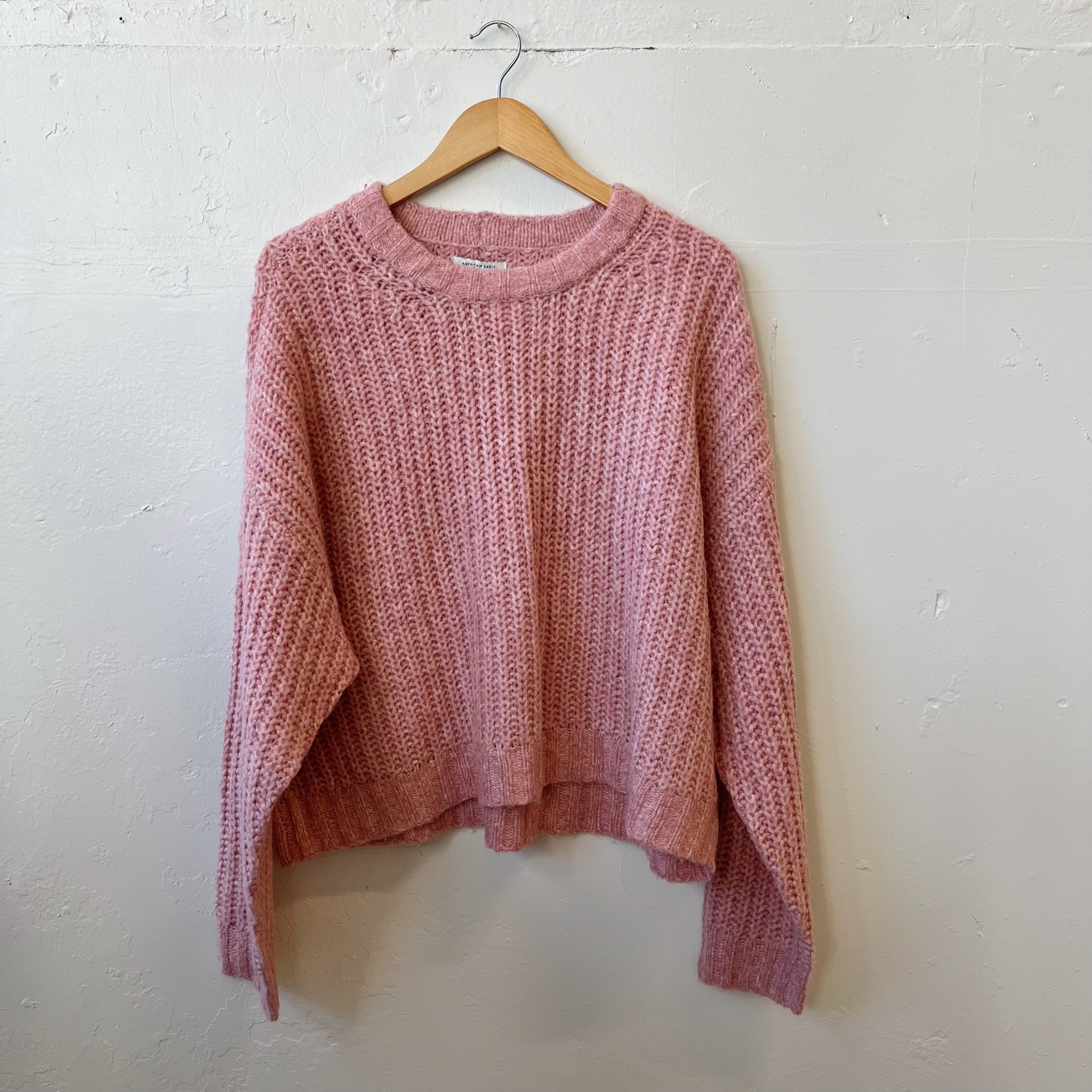 Size XL | AE Pink Sweater