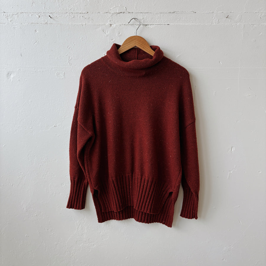 SIZE M | Red Sweater