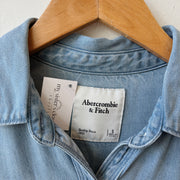 SIZE S | Denim Button Up Tee